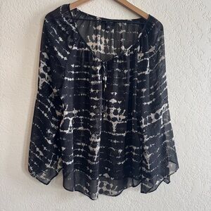 AB Studio Black and White Patterned Blouse